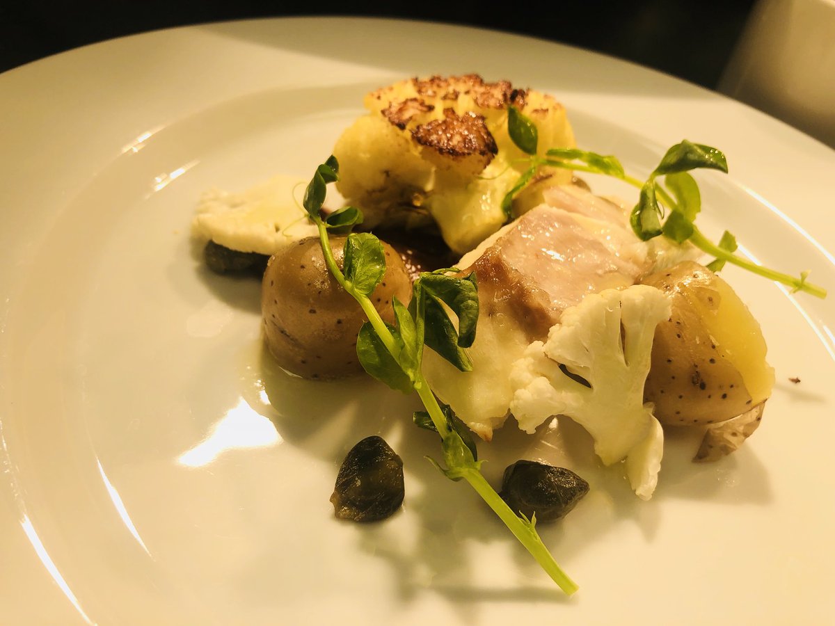 jams180's tweet photo. Keeping focused #cauliflower #halibut #raisens @circlehealthuk  #summermenu @lovejoysuk @flyingfish31 https://t.co/gLur9f8XiC