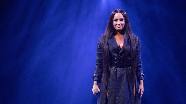 Demi Lovato sings about breaking sobriety in new song 'Sober' nbcchi.com/xwUu6uG