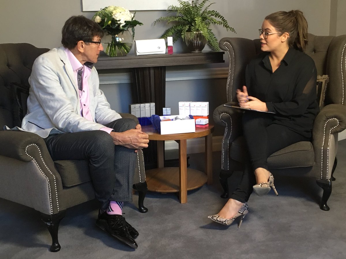 EnvironUK's tweet photo. #EnvironTour18, has been a great success! Environ pioneer @desenviron recruits Jen Rock aka @theskinnerdIRE to join the #RadianceRevolution! #EnvironSkincare #EnvironUK #IIAA #LiveBeautifully #Rebornbeautiful https://t.co/ROUER1GmHN