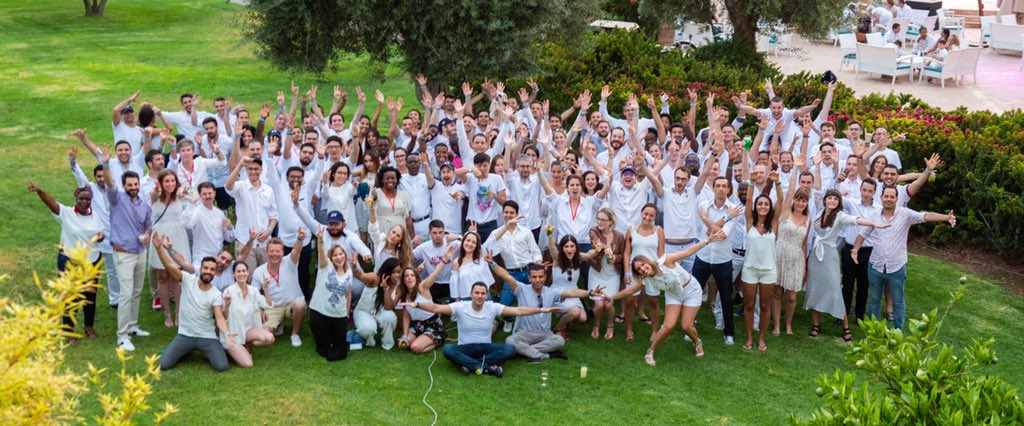 10 ans ... ca se fête !!! Et pour nos 10 ans nous voulions marquer les esprits, remercier nos collaborateurs qui s’investissent chaque jour... mais aussi faire la fête au soleil ! 
#Marrakech2018 #Daveo10ans #WeAreDaveo #ClubMed
