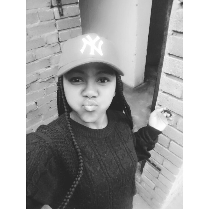 Thwane98's tweet photo. Happy Birthday to Me 🎈🍷⚡ 
20 Years of Life https://t.co/iMIKZtOWBE