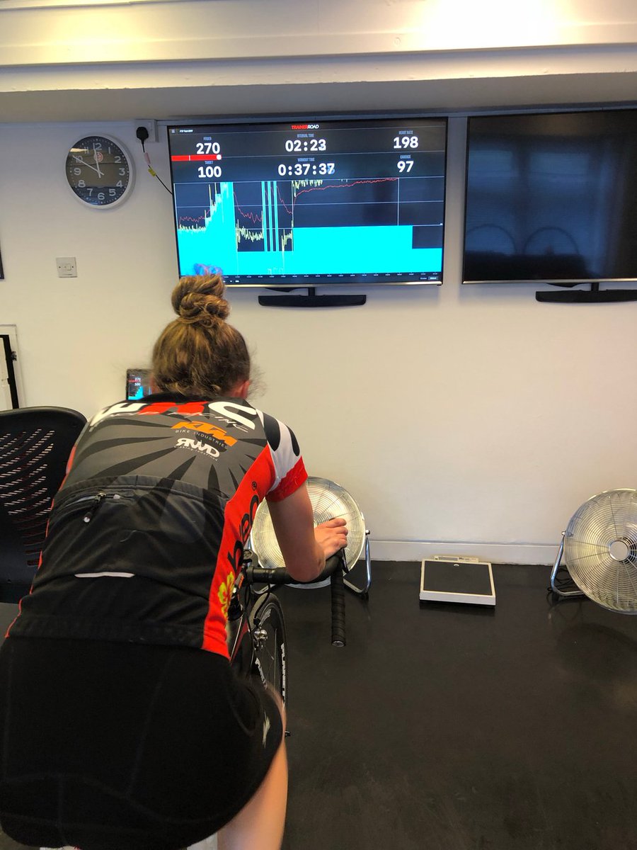 elitecyclinguk's tweet photo. Yet another PB in a test at @elitecyclingu. Holly Macmahon setting a brand new FTP figure #eccoaching #cycling #power #improve https://t.co/SEnopsHo17