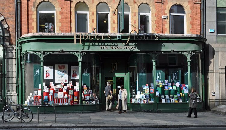 AnneTannam's tweet photo. Poetry extravaganza this evening at 6.30pm @Hodges_Figgis @ArlenHouse. I'll be reading alongside this clatter of amazing women writers @maryodonnell03 @JessicaTraynor6 @Nessao @BoyleMo Enda Wyley, @EileenCasey2, Mary Melvin Geoghegan #irishwriting #dublinevent https://t.co/rEhOcyW5u5