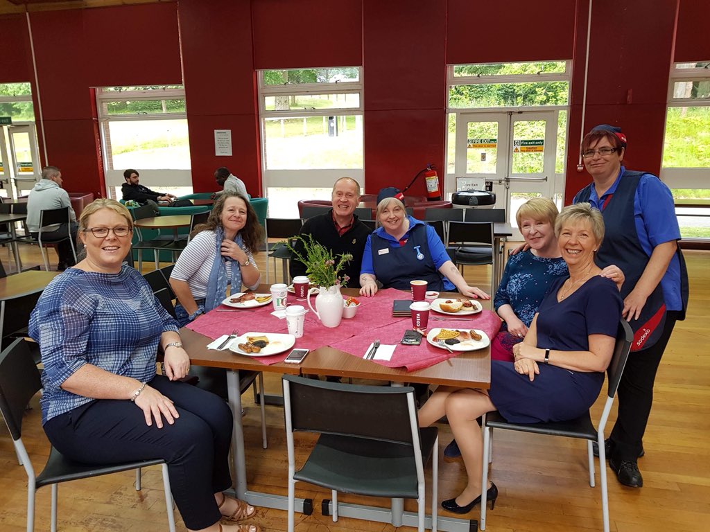 Last Friday 208 breakfast club of 1718 and our lovely friends in Brahn food court made it spesh!! Thank you x #team208 #BMCrocks #funfriday #friendsandcolleagues #itsthelittlethings @PerthCollegeUHI