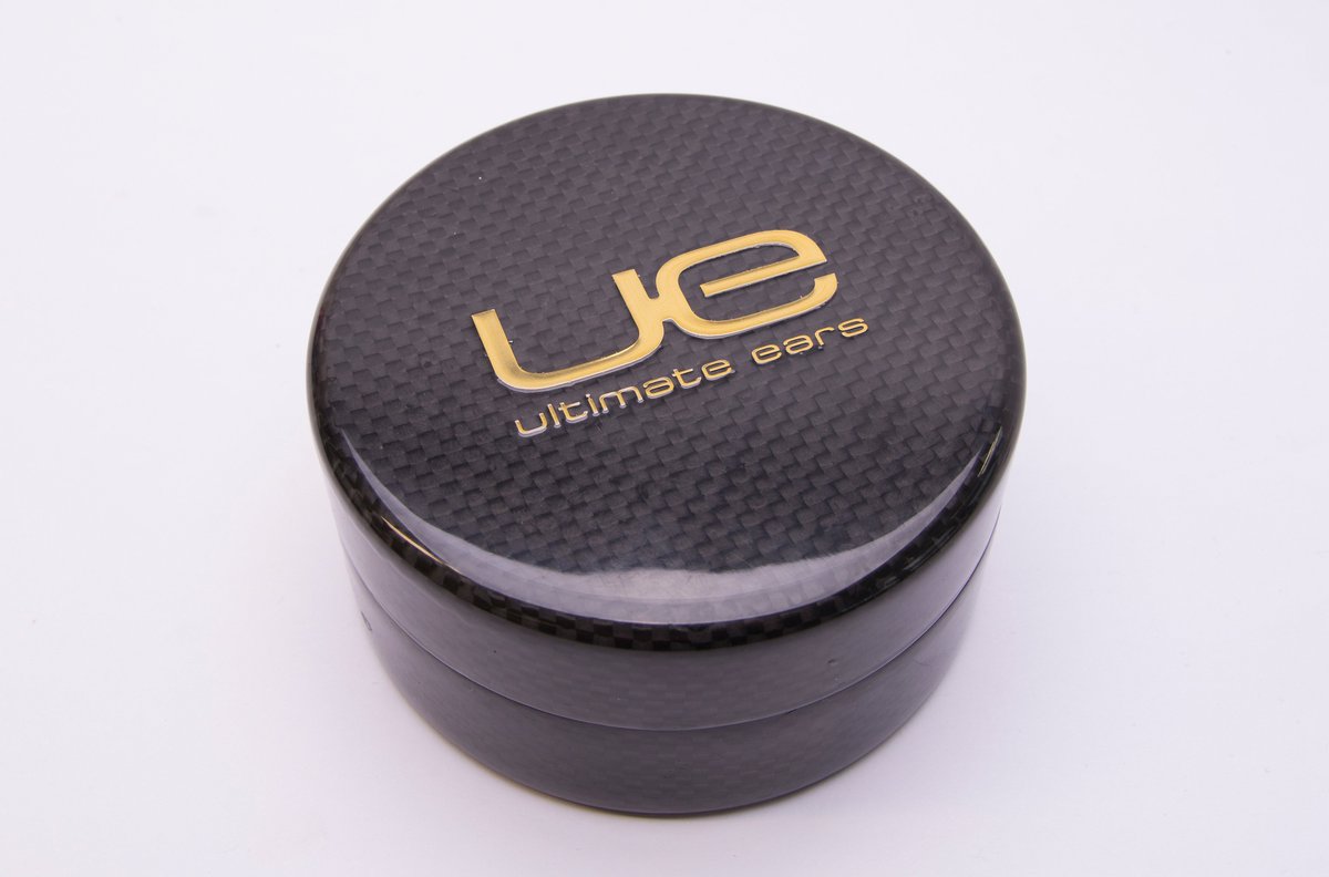 e_earphone's tweet photo. ⬛️本日発売!⬛️⬛️
UE18+Pro Black Carbon Limited (Universal Fit)
ブログ🕷️https://t.co/rjS4vHubYd
商品ページ🕷️https://t.co/uTMJXXVf2e
⬛️⬛️⬛️⬛️⬛️⬛️
#Ultimateears
#UE
#UE18+PRO
#BlackCarbon
#15台限定
#残りわずか
#なくなり次第終了
#最後のUEコネクター https://t.co/XXOU5etyAs