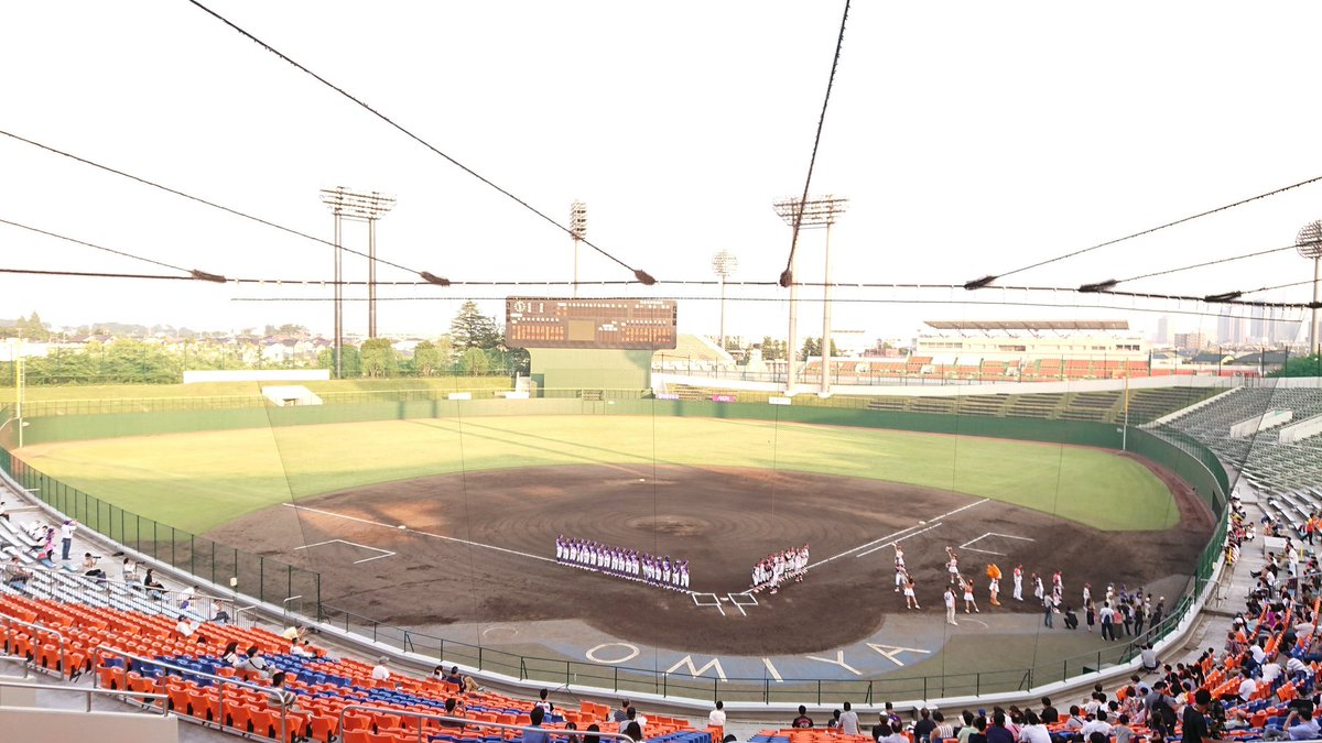 シロノワ 鴎 On Twitter 初女子プロ野球 W ガラガラだけど その分熱心なファンがいる感じ 大宮近郊の人も夕涼み兼ねて来ればいいのに ｷﾓﾁｲｲﾖ 大宮県営球場 女子プロ野球2018