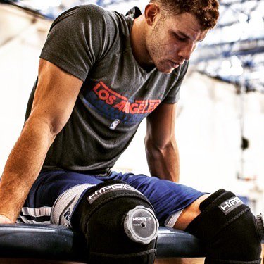 El jugador de la <a href="/NBA/">NBA</a> <a href="/blakegriffin23/">Blake Griffin</a>  se recupera tras un #entrenamiento con #Hyperice Rodillera Knee. Compresión y frío.

🛍️ Compralo en: 
📱 (+34) 976 379 564 
💻 tienda.necaser.com/compresion-fri…

#España #fitness  #rehabilitacion #movilidad #activacion  #Deporte #NBA #Basket