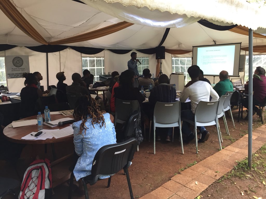 Bob Newbery (@bobnewbery) on Twitter photo Manzi Jackson discussing how artists use digital technology in East Africa to access markets @biea_nairobi @kiteresearch <a href="/NCLBusiness/">NCL Business School</a> Manzi Jackson discussing how artists use digital technology in East Africa to access markets @biea_nairobi @kiteresearch <a href="/NCLBusiness/">NCL Business School</a>