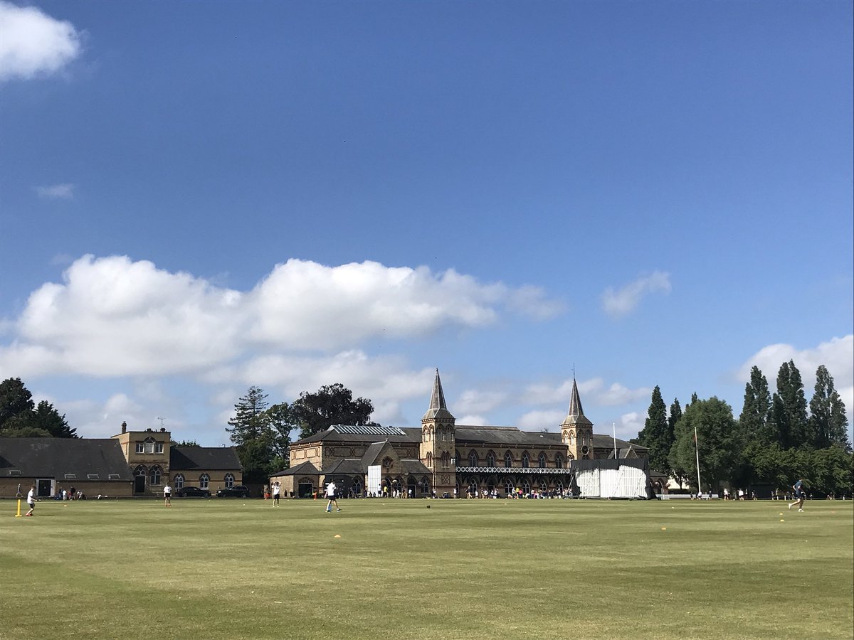 Term time may be over, but the volunteering doesn’t stop this summer for some UPCC members. Next year’s chairman, <a href="/samhaddock22/">Sam</a> is today helping out with some coaching at the Year 6 county Kwik Cricket finals to rack up some hours for the club! <a href="/UPSUsports/">UPSUsports</a> <a href="/upsu/">UPSU</a> @UPSUVolunteers
