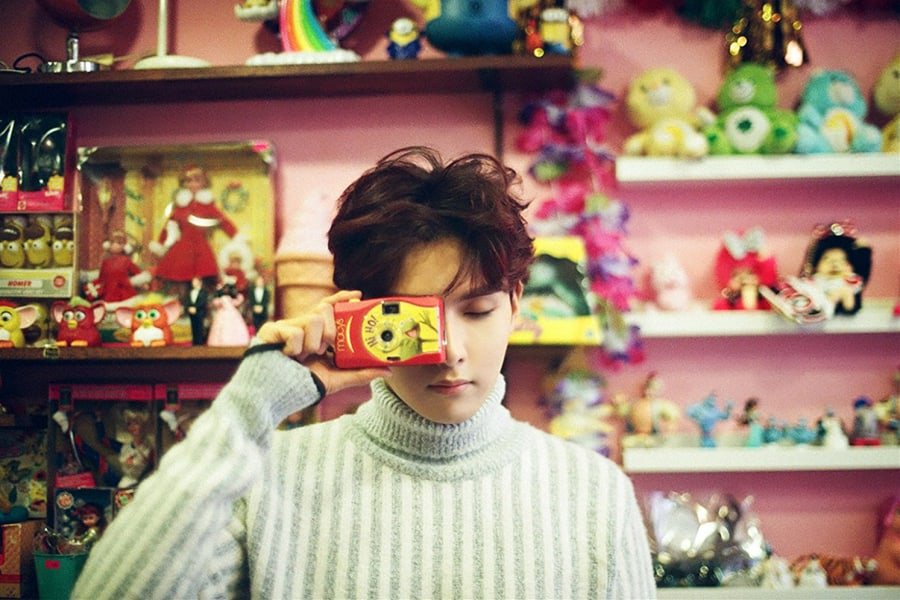 elf_tunisian's tweet photo. #HappyRyeoWookDay🎂🎊 #HappyBirthdayRyeoWook 🍰🍃🍂
Angel voice love you 💖 miss you💖#superjunior https://t.co/2GLyz8uKho