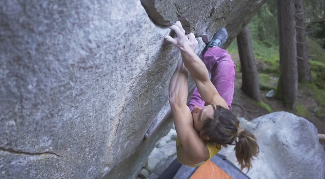 SikedClimbing's tweet photo. Alex Puccio is en blijft de meest volhardende topklimmer die wij kennen. In Magic Wood harkte ze knap haar 4e 8B+ binnen. Ondertussen gooide Alex Honnold het in San Francisco over een iets andere boeg. Je ziet het allemaal in deze video of the week!
https://t.co/rvrlTTpmzF https://t.co/pqS5wyb6rY