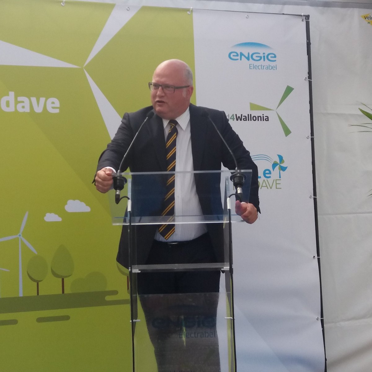 Installer des éoliennes dans chaque commune wallon, c'est être tourné vers l'avenir et ignorer les oppositions égoïstes d'après <a href="/cruckejeanluc/">Crucke Jean-Luc</a>