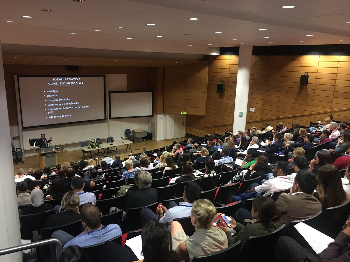 AlbertoCalaf's tweet photo. The amazing Advanced Airway Management Course at Guy”s Hospital is running as well as always!!!! @dr_imranahmad @gunjeet99 @medcomflow #totaltrackvlm https://t.co/EuKVGgPszb