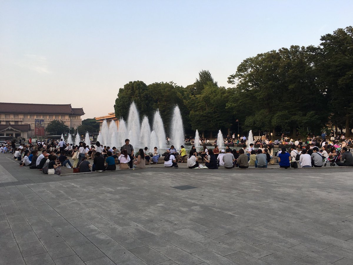 maoyosihda's tweet photo. 台湾フェスとかやっちゃう感じも
めっちゃ石畳み汚れてるけど、大丈夫なのかな https://t.co/o87Z5wc5j7