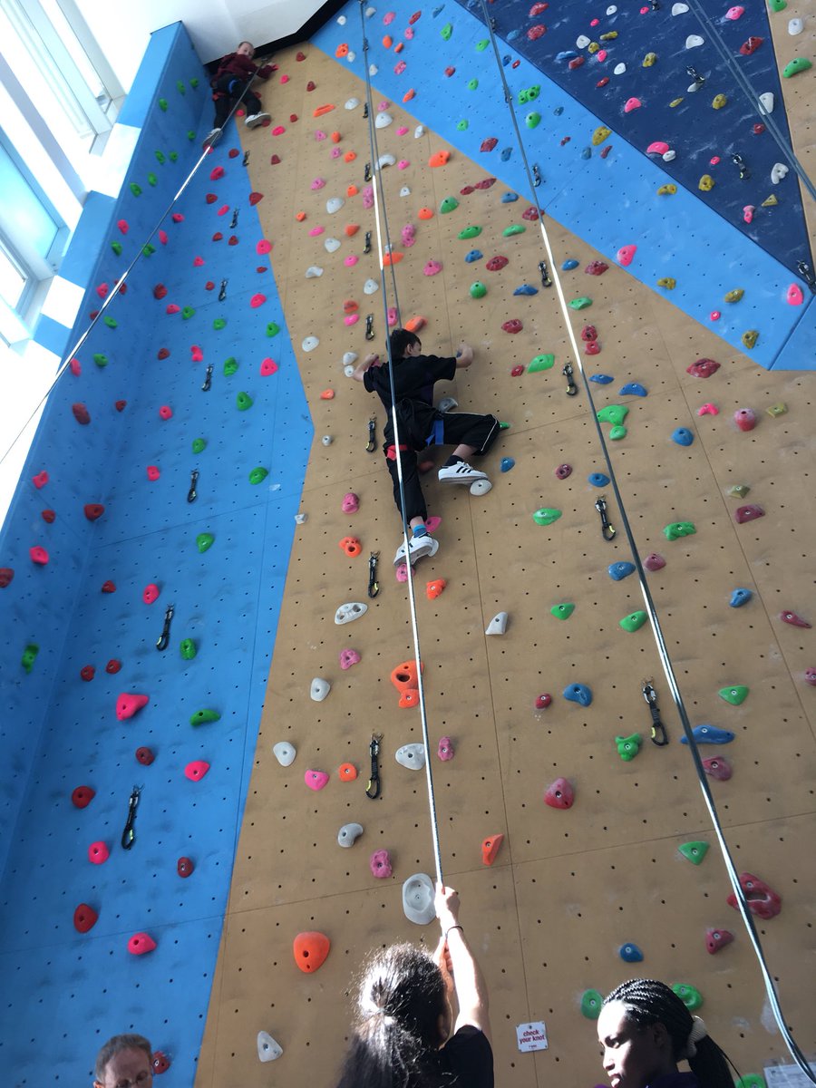 No fear of heights here! Nottingham Academy @ Nottingham University climbing wall.
#outdoorlearning #greenwoodacademies #outdoorcouncil