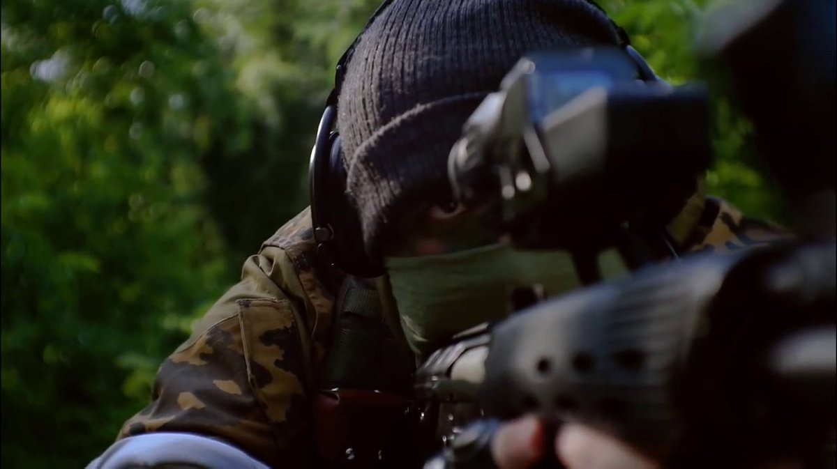 Detaleader's tweet photo. Do you know what an artist and a Sniper have in common? 

First time wearing Glaz - and it was a joy! I should do this more often. 

Check out the video for more, enjoy your weekend <3 

https://t.co/MCaenT8KFw https://t.co/glvnyNogLV