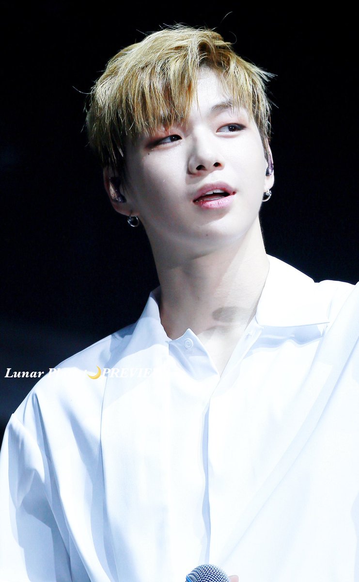 LunarPlanet1210's tweet photo. 🍑180621 Wanna One World Tour "One: The World" in San Jose
다 이뻐서 셀렉하기도 힘들고 잠도 안옴ㅋㅋ
#워너원 #wannaone #강다니엘 #KangDaniel #カンダニエル https://t.co/70Owm432SU