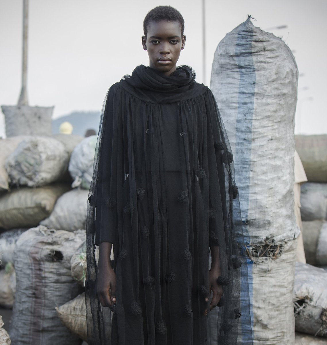 spitalfieldsE1's tweet photo. We spent 5 minutes with Lamula Anderson, the Ugandan designer behind fashion brand, @LamulaNassuna, to find out a little more about the beautiful pieces she sells at our style market. https://t.co/9NCP1L6OnP #Spitalfields https://t.co/4MN6HWR7gI