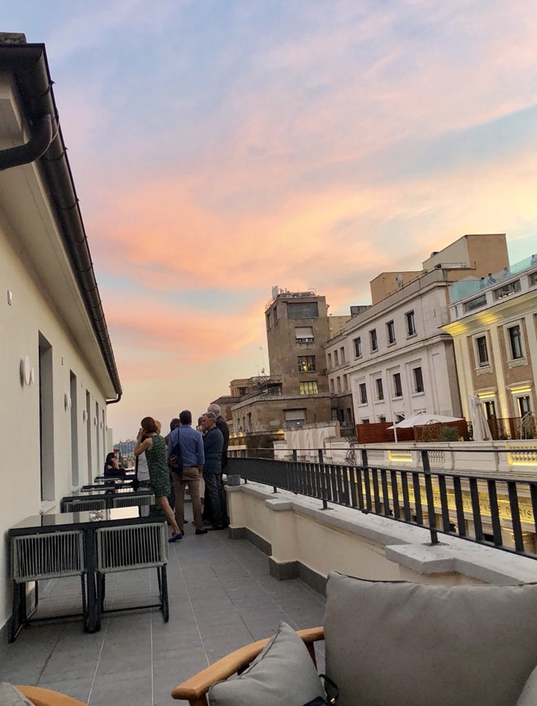 Roma, Clubhouse Barberini. Serata di inaugurazione della mostra personale di Giorgio Milani. 
La mostra rientra nel progetto “di Parole faccio Arte”, percorso d’arte negli spazi di Copernico Milano, Torino e Roma ideato e realizzato da @whitelightartgallery e <a href="/copernicowork/">Copernico</a> .