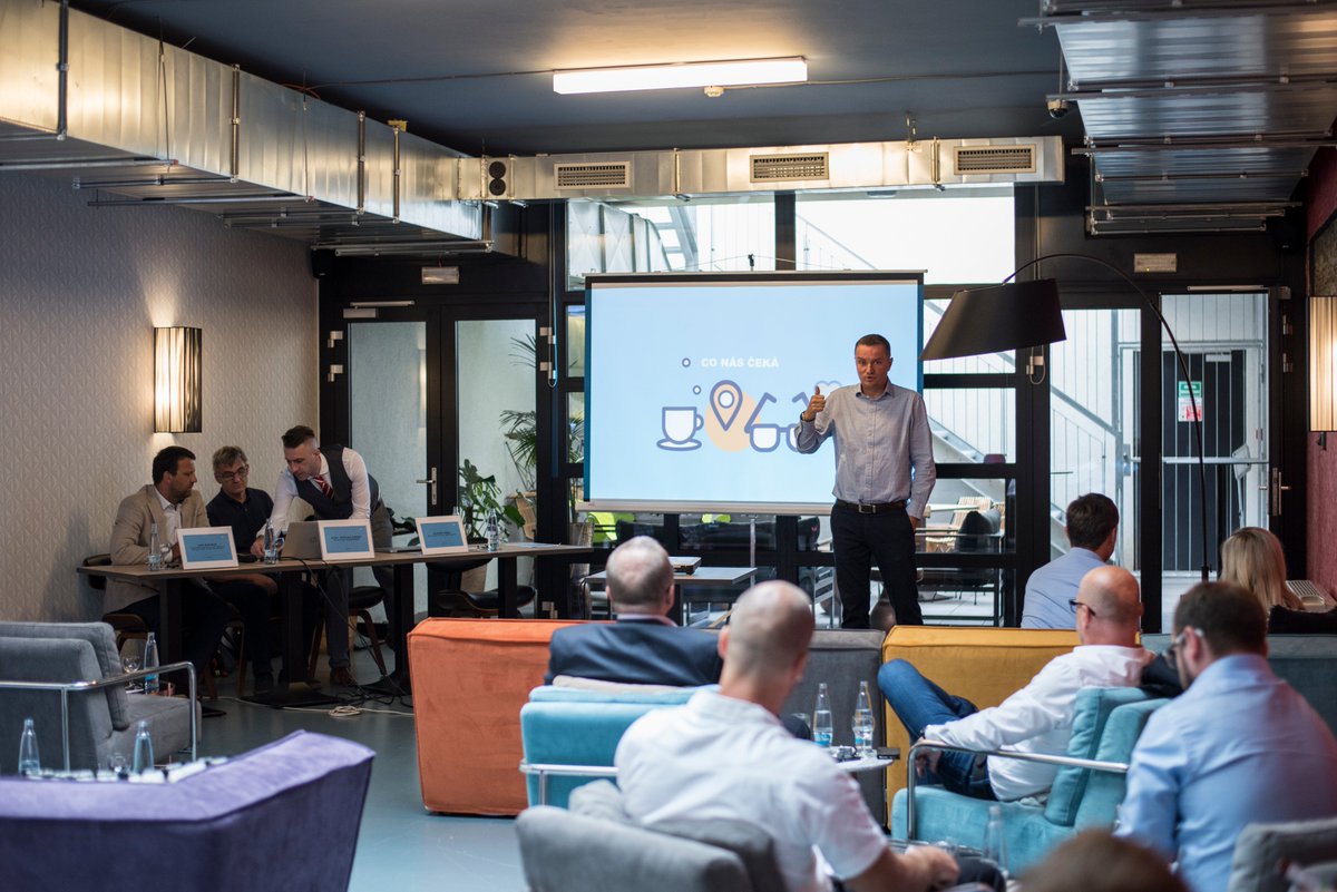 amic_cz's tweet image. #AMIDigitalIndex Výsledky naší spolupráce s agenturou STEM/MARK jsme představili nejen médiím, ale na samostatné prezentaci i našim klientům, s kterými jsme probrali možnosti využití nových zjištění při jejich komunikaci.