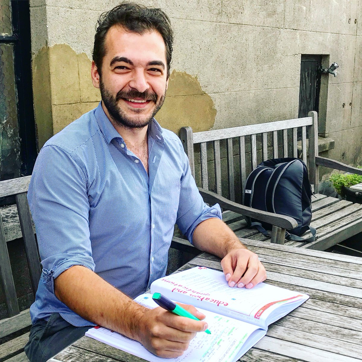 avalonschoolLDN's tweet photo. It’s a lovely summer Friday so Bugra is studying in our sunny rooftop garden. #thatfridayfeeling #learnenglishbetter #avalon #englishschool #speakenglish #speakingschool #turkey #intercambio #intercambiolondres @londoncareer @studyacourse #summer #lovelondon #speakenglishbetter https://t.co/C02yGo6cBH