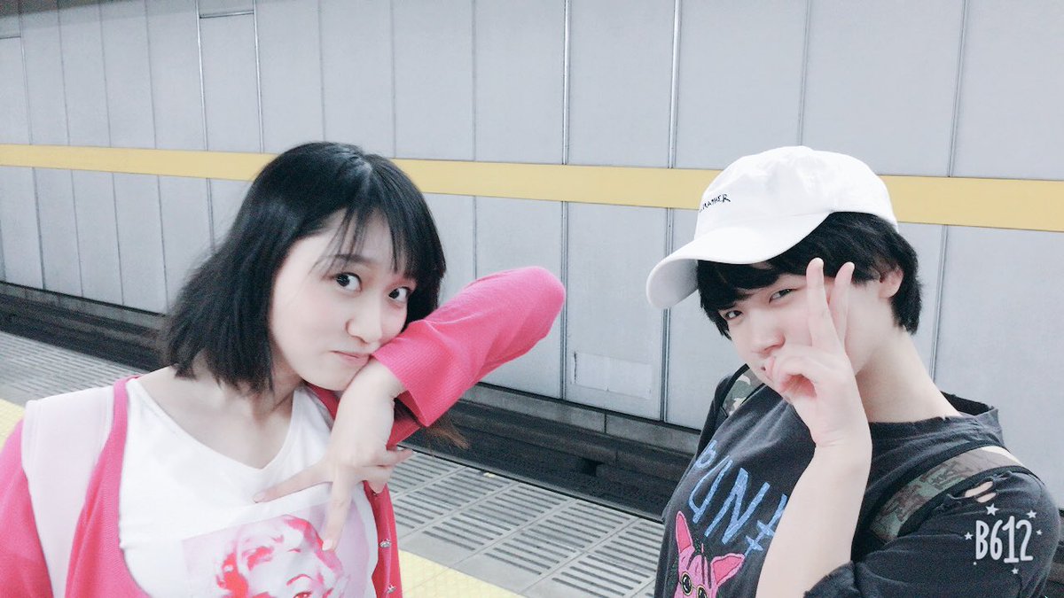 速見めぐみ 吉本新喜劇 ものごっついかわいい先輩方と共に家路につく 年も身長もかわいい なんやこれ 楽屋おったら小人の国に入り込んだみたいになる なんやこれ かわいい