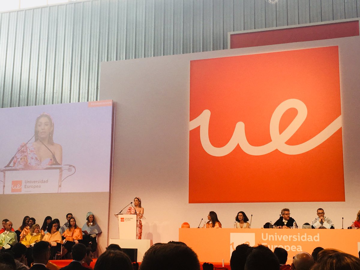 AsunFernandezUE's tweet photo. Estefanía de #TSGAT seleccionada para hablar en el acto de Graduación. Elocuencia y saber estar a partes iguales. @CiclosUE https://t.co/f5uDMJxNp6