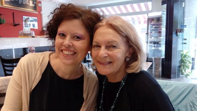 Cleoveos's tweet photo. Un placer y un privilegio luchar por la #Sostenibilidad REAL junto a marcas tan inspiradoras como @maripuritije , #Etikology o @elisamuresan , Gracias @tulookhabla por difundir la #modasostenible en @HOLAFashion  https://t.co/oDlgEus52m https://t.co/7xMEaKXW4m