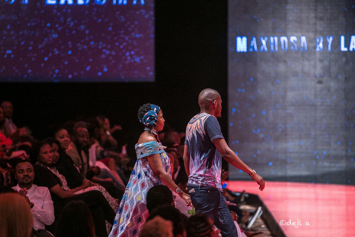 MaXhosaAfrica's tweet photo. "The most valuable gift I ever prayed for was to earn prosperity with people I struggled with, my family..." 🙏🏿 🇳🇬 

- @LadumaNgxokolo  
. 
. 
.
📸 - Deji Atte
📷 - SDR Photography 
#MAXHOSAEVOLUTION https://t.co/vWxZRssIg8