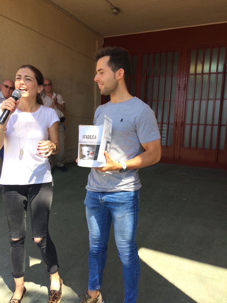 ceiphlasheras's tweet photo. Nuestra hucha solidaria ya está en manos de AFADECA. Gracias a todos los que habéis colaborado. Hasta la próxima iniciativa solidaria!!!#javaliaccion https://t.co/yq4VfpYUYO