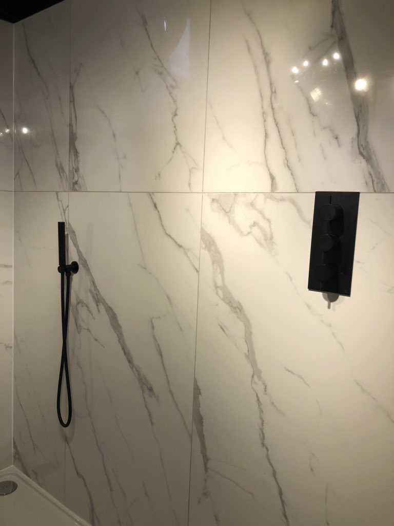 CFOakes's tweet photo. #shower #room install https://t.co/IsmkgXz8xD