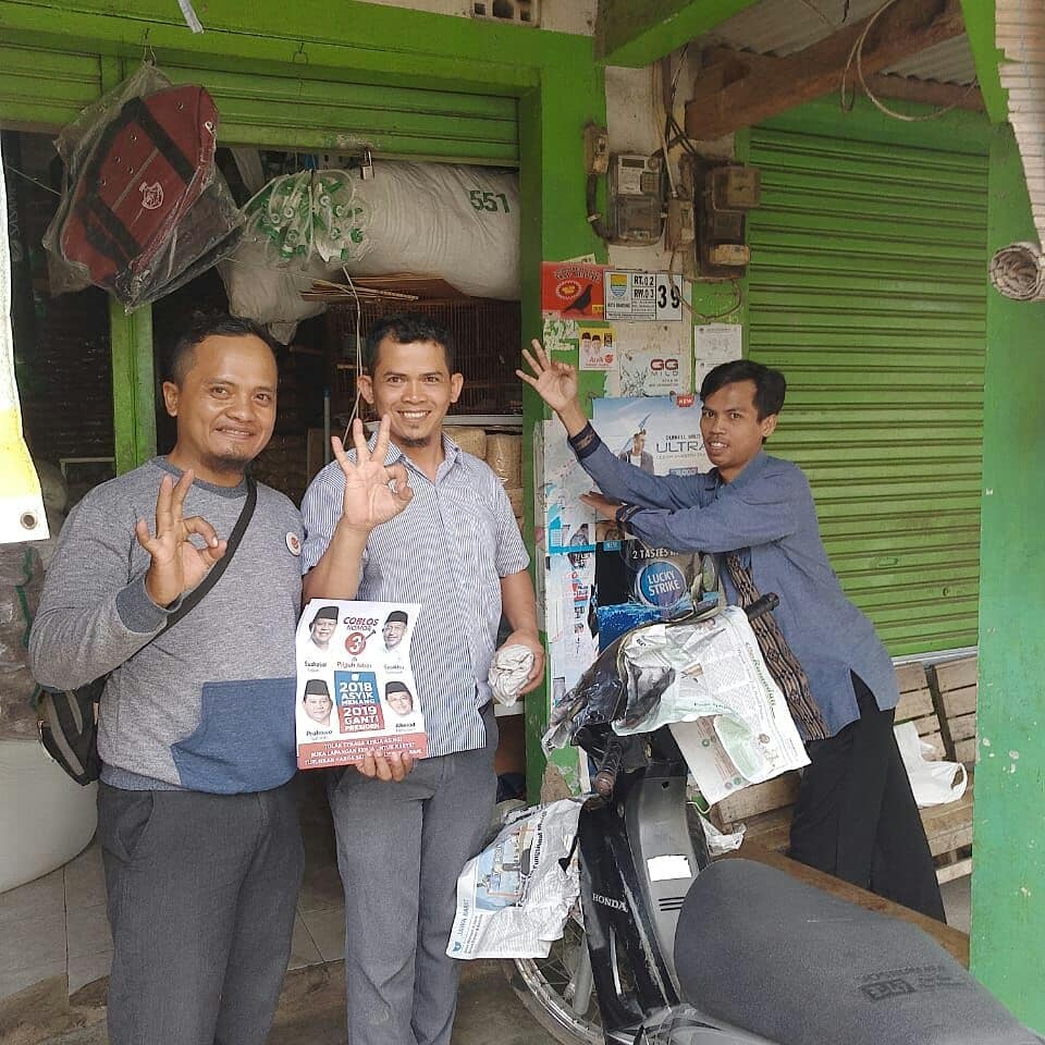 PKSmandalajati's tweet photo. Senyum Asyik Relawan Gempur Bandung @PKSejahtera @PKS_Bandung @alimoelsoekarno https://t.co/l9e0kym4Mw