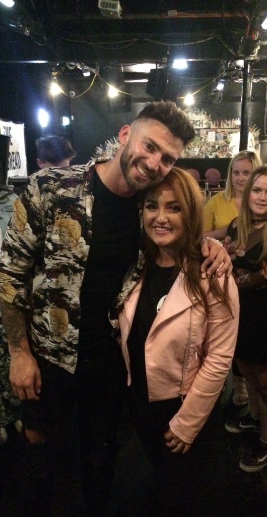 jakeyquickfans1's tweet photo. The most amazing night @JakeQuickenden so good to see you back doing your own music. Was so good to see you smiling! Thanks for a great night ❤️ https://t.co/4Gwb2cYJ6k