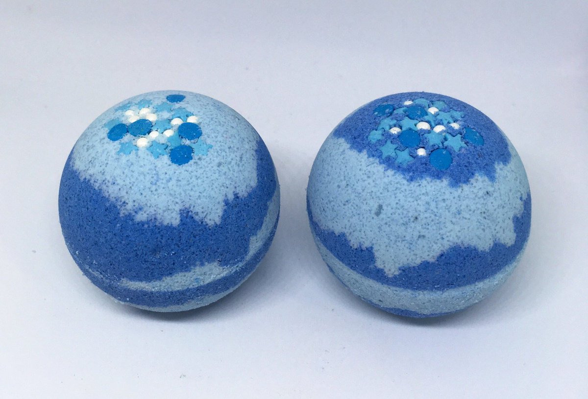 GoodKittyNats's tweet photo. Bath Bomb - Blue Raspberry Slushie Scented Fizzing Bath - Sapphire Blue Slushy bathbomb fizzy 2.5 - 3 oz per https://t.co/sQQTVoYX4B #HandcraftedSoap #Bathfizzy #GKN #Handmade #Etsy #GoodKittyNaturals #EtsyShop #Skincare #Bathbomb #BlueRaspberryIce https://t.co/lxbhlLvlcR