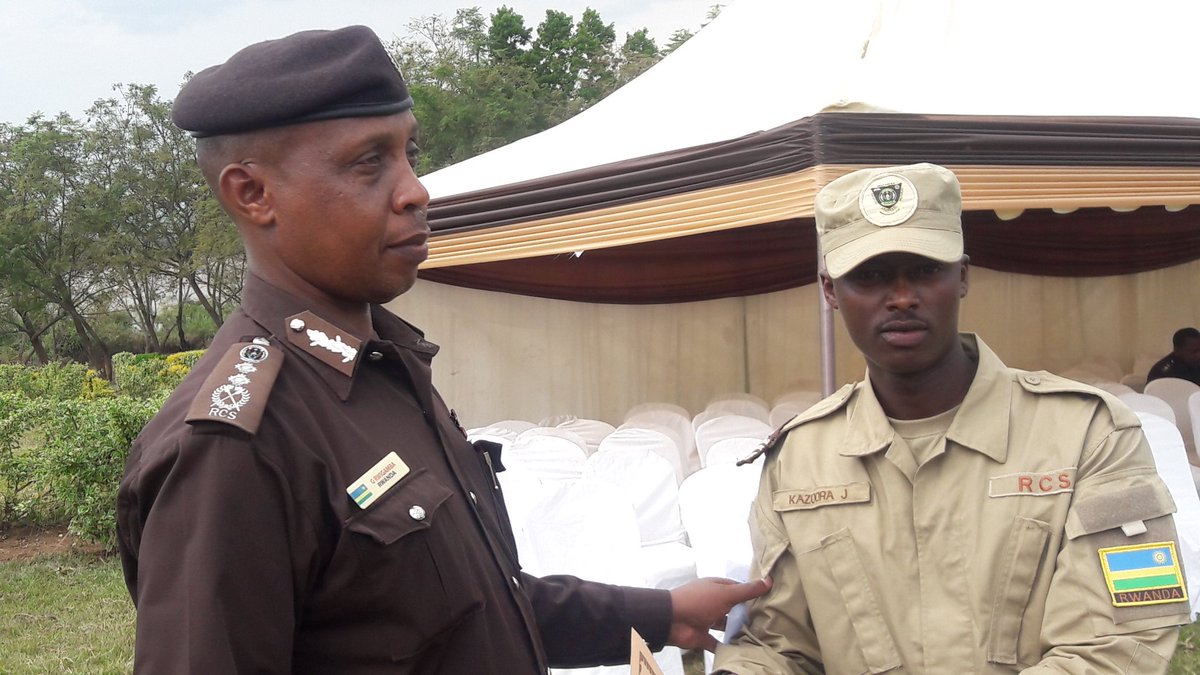 RCS_Rwanda's tweet photo. #RCS staff: Best performers of the year 2018. The Prison guards; Sgt kazora James, C/sgt Binama Emmanuel &amp; Kalisa Theogene were awarded gifts and also  commended by CGP G. Rwigamba in recognition of their good conduct &amp; professional skills @JusticeSectorRw @Rwanda_Justice https://t.co/VmKdXhwIQ1