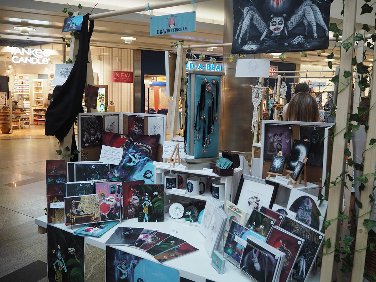 SotonFocus's tweet photo. We've posted our review of the @SHOPCreativeuk market in @Westquay ! Read here: https://t.co/XjlQxXE8gT #southampton #shopcreative https://t.co/aEVf0H79Si