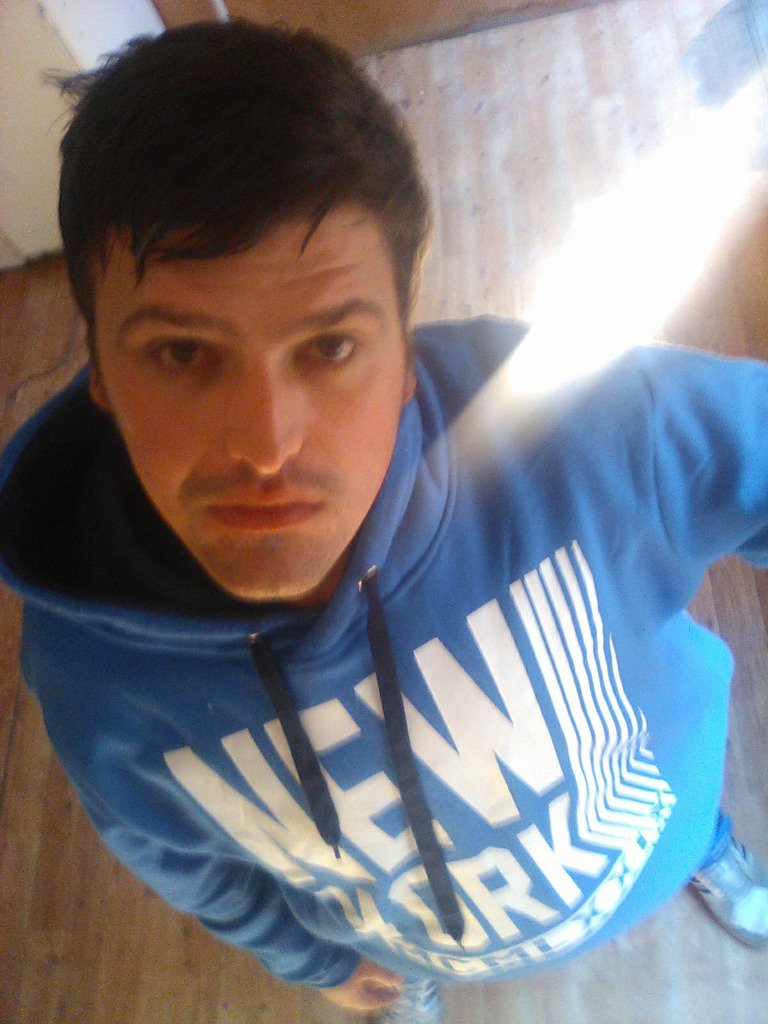 ProtoTypeFFF's tweet image. Boooo :-)