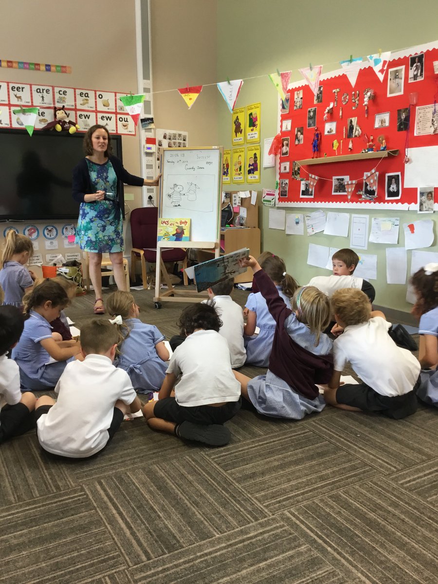 BumblebeeIOE's tweet photo. @BumblebeeIOE enjoyed a visit from Claire Alexander, the Author of Lucy and the Bully. https://t.co/T8tPyG81Gk