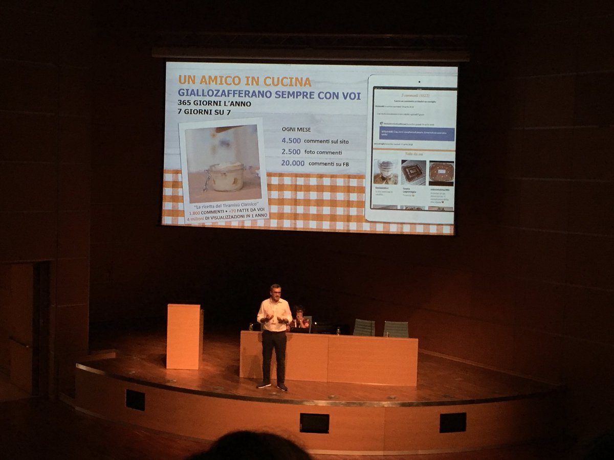 BaggioChiara95's tweet photo. 1kg di farina, 1 uovo, 500g di zucchero e “amicizia” quanto basta! L’ingrediente segreto di @GialloZafferano è il customer care e l’attenzione verso il cliente! #WMF18 #IUSVEsocialTEAM https://t.co/9f4i2Jr2PJ