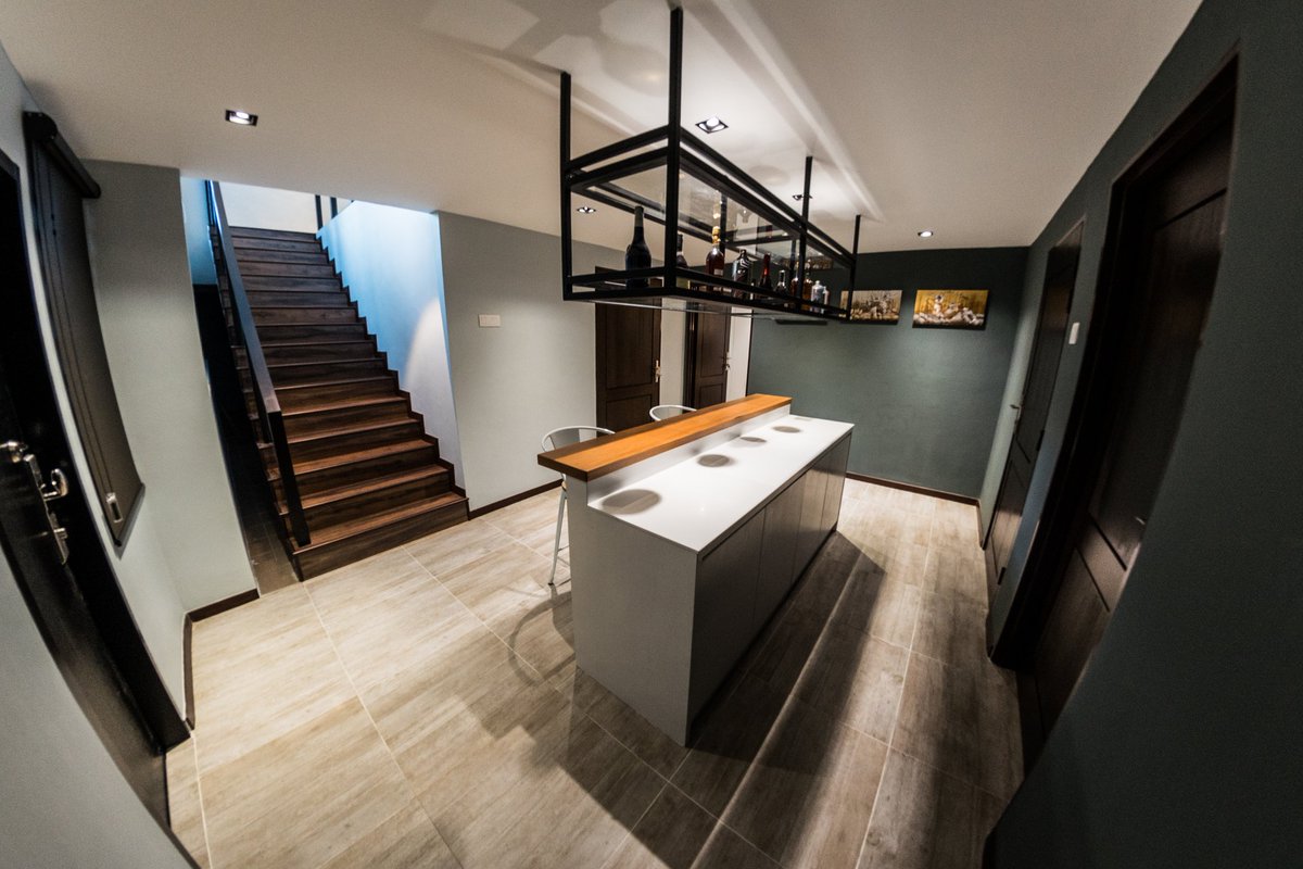 ChivasLau's tweet photo. Built for a leisure time in the basement. #basementdesign #barcounter #liquorcollection #interiordesign #builder #ipohinteriordesign #FindItStyleIt #sodomino #homewithroe #dailyinterior #designinspiration #homeideas #homeinspo #tweethome #leisuresection #Modeling #RedLandDesign https://t.co/966IOWmjDw
