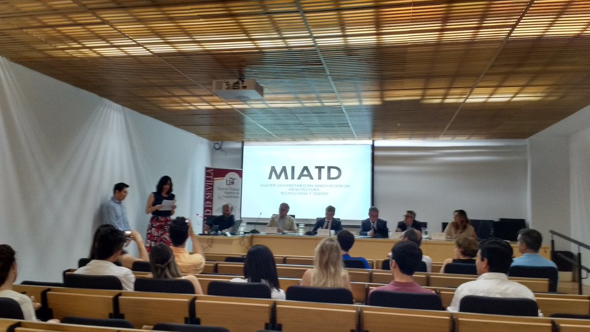 fablabsevilla's tweet photo. Acto de clausura del máster @MIATD1 de la @ETSASevilla @unisevilla. Enhorabuena. https://t.co/FZZ0fZ6WEL