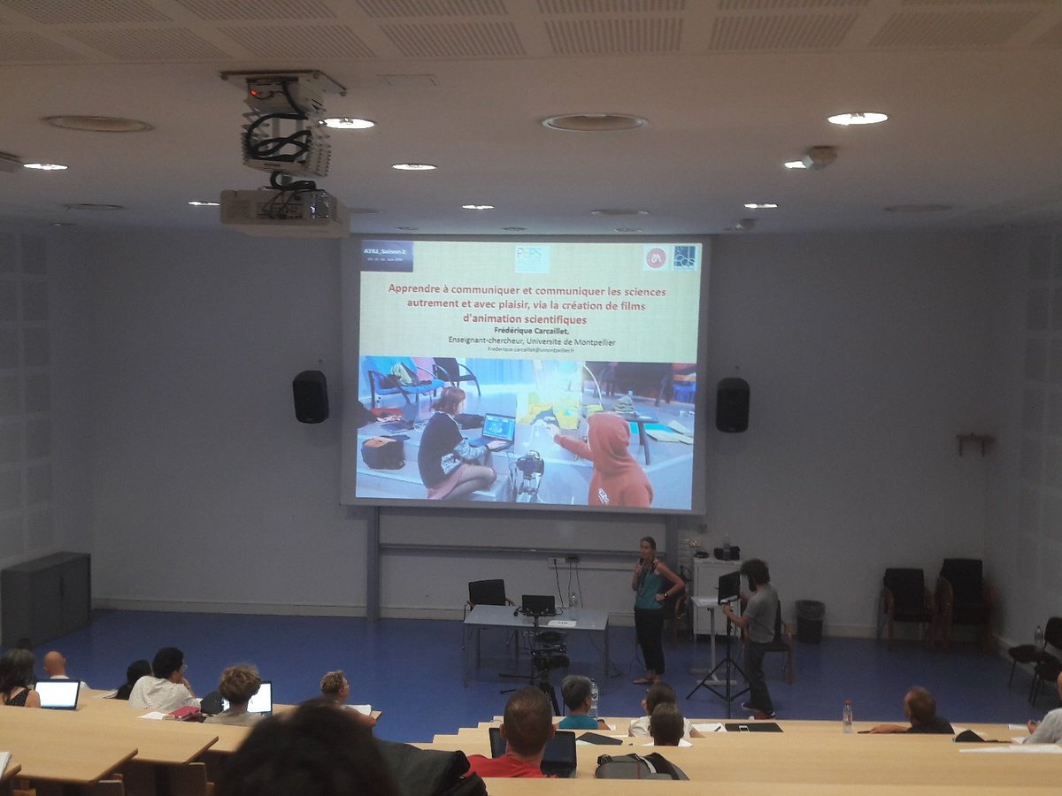 ColloqueATIU's tweet photo. Dispositif en 180s présenté par Frédérique Carcaillet de la faculté des Sciences, université de Montpellier : Apprendre et communiquer les sciences autrement et avec plaisir, via des films d'animation scientifiques. https://t.co/BucbLA89um