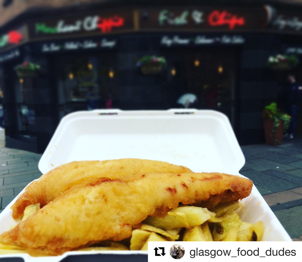 The weekend is finally here and we’re ready for your lunch! 🍴😋

What else but a made to order haddock and chips??!! 
                 🐟 • 🐟 • 🐟 • 🐟

Come get the freshest supper in Glasgow! 

#repost #instagram #instafood #fryday #fridayfeeling #glasgowcity #merchantcity