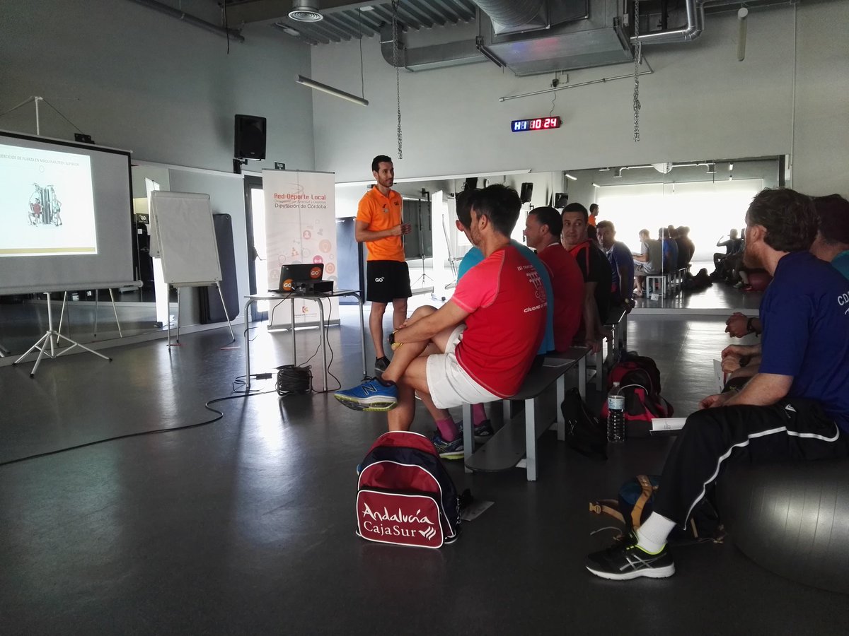 perezjimenezc's tweet photo. Jornada de trabajo de RedDeporteLocal de @dipucordoba en @GOfitcordoba, donde el alto nivel de técnicos e instalaciones los posiciona en la "cabeza de carrera" del sector. https://t.co/yqjrotNicS