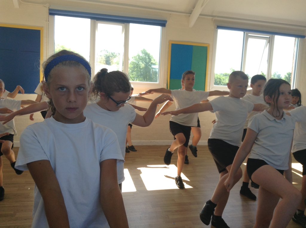 latimerprimary's tweet photo. What a brilliant Bollywood Dancing session from @Moving_Together for Year 4 this morning! A huge thank you to @Moving_Together for teaching us all of the amazing moves and routines #Latimerartsweek #latimerPE #latimerdance #4afpe #bollywooddancing #collaboration https://t.co/rxrJlYGJCk