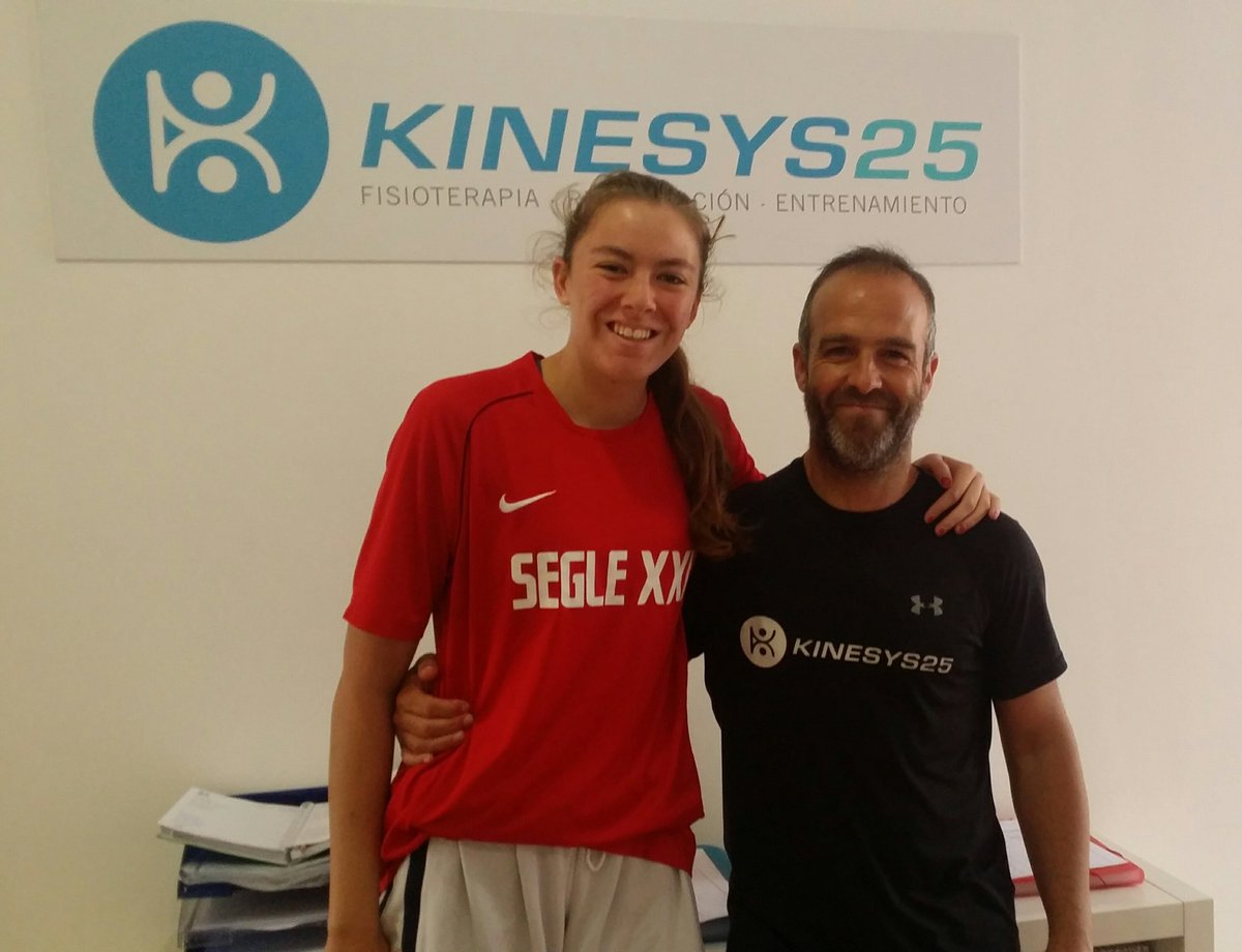 Desde #Kinesys25 deseamos mucha suerte a Carmen Villalobos en el Mundial de Bielorusia sub17 de baloncesto