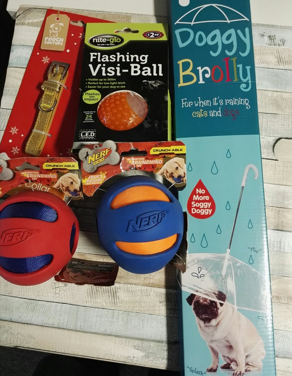 bmstores's tweet photo. FLASH PET #COMPETITION

Since it's #TakeYourDogToWorkDay today (and we don't have a dog..) we're giving away a pet bundle to ONE lucky pup!

For your chance to #WIN, follow us, retweet this post and COMMENT with a picture of your dog!

Competition ends 9am 22.6.28 #FreebieFriday https://t.co/LcarkyOsUM