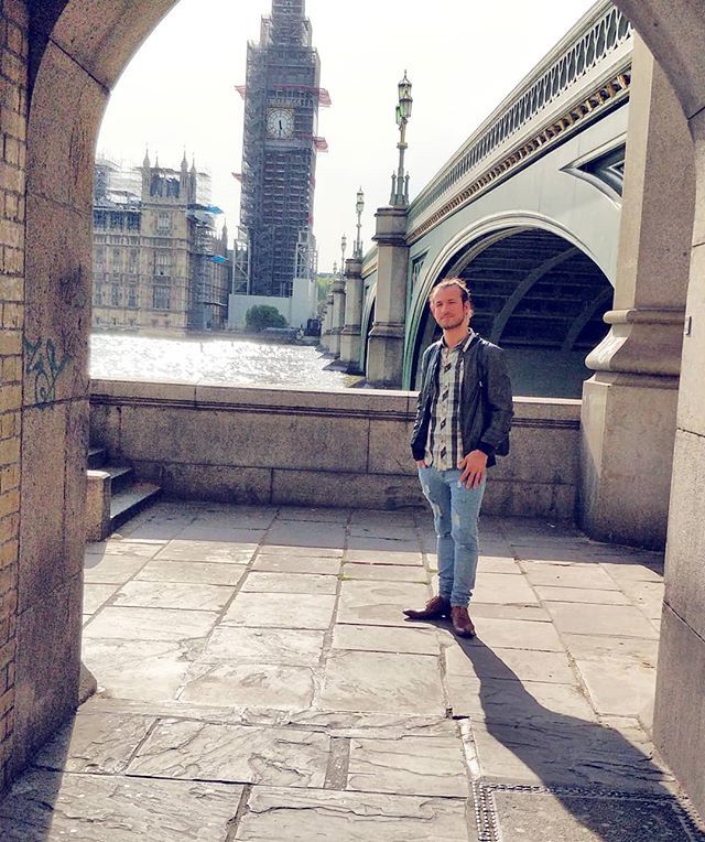 Mango_Rising's tweet photo. The time I decided to get a shot with Big Ben, is apparently when they decided to start renovation... 😶 https://t.co/tJWtx6SO52