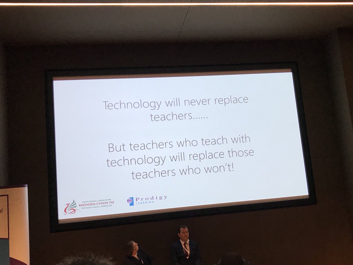 HelenLHolt's tweet photo. #CMLive18 #digitalskills https://t.co/A8mlK8D0KL