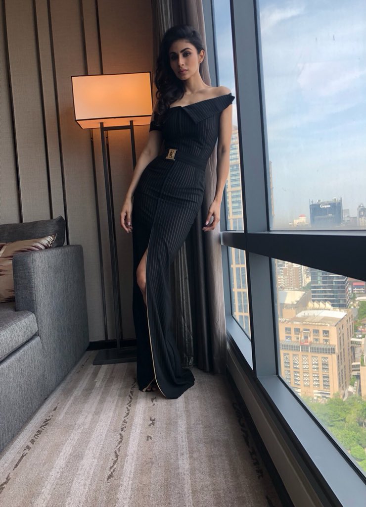 Roymouni's tweet photo. “Slow jazz playing”
#IIFA2018 #presscon x https://t.co/qwBoGI1Jty